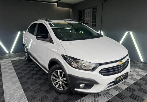 Chevrolet Onix 2018 Branco — foto 1 de 3