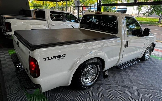 imagem-https://www.socarrao.com.br/sc-vehicle-images-prod/2382183/1789053443312-7741273_5_B_7089112a6c.jpeg