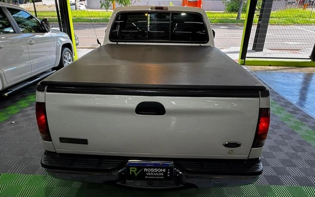 imagem-https://www.socarrao.com.br/sc-vehicle-images-prod/2382183/1789053443314-7741273_5_B_8d2559c15e.jpeg