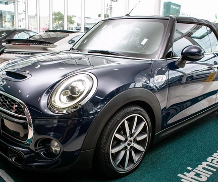 MINI COOPER 2020 Azul — foto 1 de 3