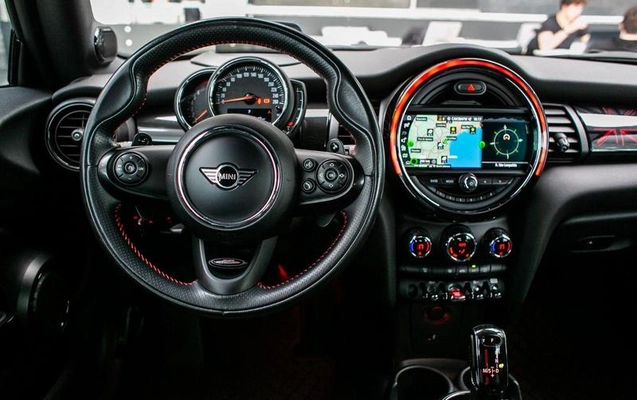 imagem-https://www.socarrao.com.br/sc-vehicle-images-prod/2382193/1784832196398-8230949_11_B_968ccb24cf.jpeg