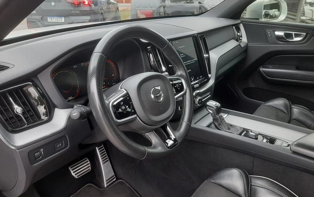 imagem-https://www.socarrao.com.br/sc-vehicle-images-prod/2382979/1788449912247-8235705_10_B_beca70c3cb.jpeg