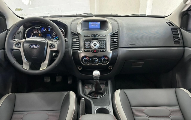 imagem-https://www.socarrao.com.br/sc-vehicle-images-prod/2383181/1789732627191-36489018-189d-486a-b4e1-0e0de173ee84.jpeg