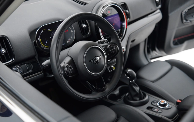 imagem-https://www.socarrao.com.br/sc-vehicle-images-prod/2383251/1782851758658-f951a0aa-6fa3-424c-8bf8-1977a7ca9df3.jpg