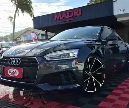 Audi A5 2019 Cinza — foto 1 de 3