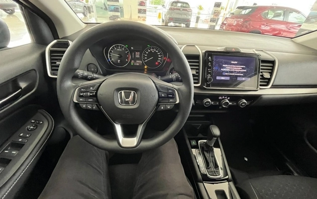 imagem-https://www.socarrao.com.br/sc-vehicle-images-prod/2383737/1782853388328-d42dd445-f18c-4173-ac39-ceaa7e844be1.jpg