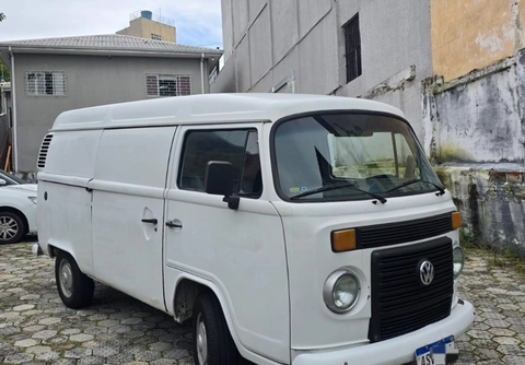 Volkswagen Kombi 2011 Branco — foto 1 de 3