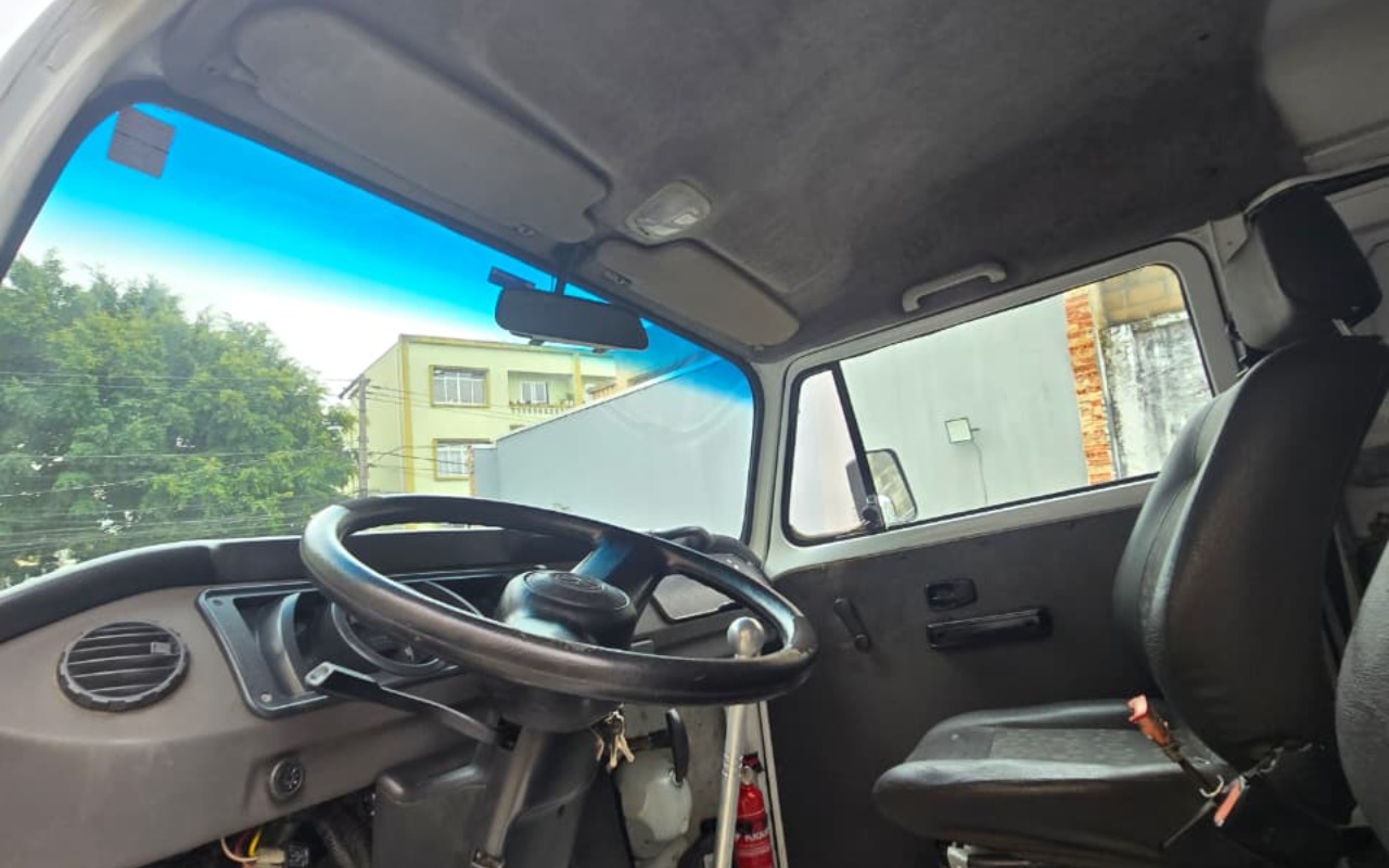 imagem-https://www.socarrao.com.br/sc-vehicle-images-prod/2384297/1782856474972-V2hhdHNBcHAgSW1hZ2UgMjAyNi0wNi0zMCBhdCAxNy4wOC4zMiAoMikuanBlZw.jpeg