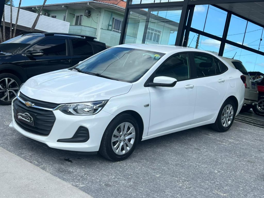 Chevrolet Onix HATCH 1.0 12V Flex 5p Mec. na cor Branco em Palhoça / SC - 23848