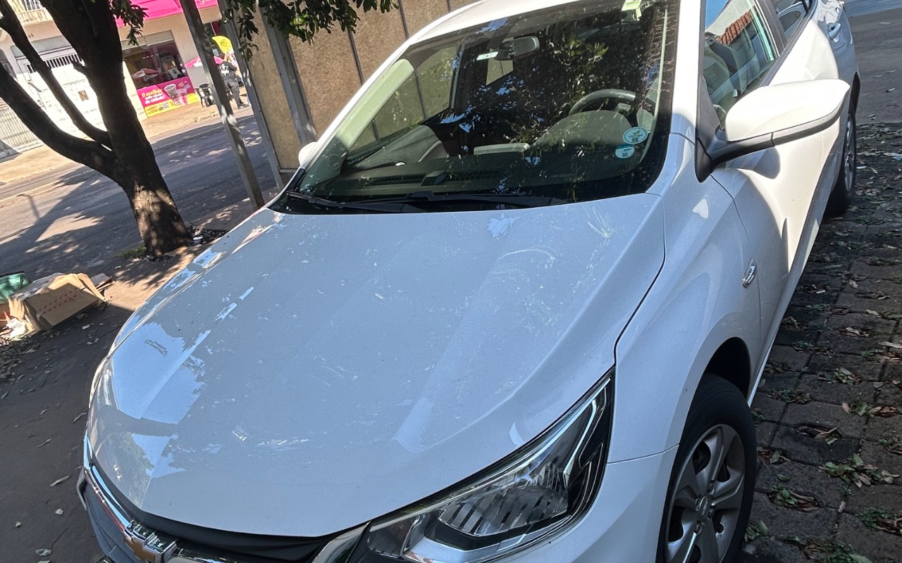 imagem-https://www.socarrao.com.br/sc-vehicle-images-prod/2386883/1782868206936-SU1HXzg3NTkuanBlZw.jpeg