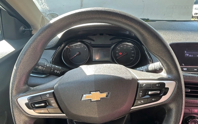imagem-https://www.socarrao.com.br/sc-vehicle-images-prod/2386883/1782868207195-SU1HXzg3NjIuanBlZw.jpeg