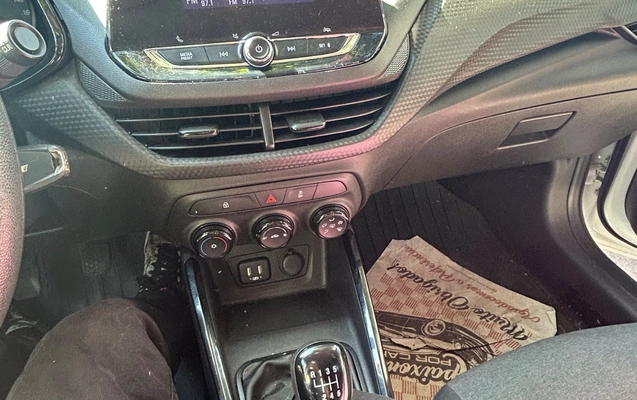 imagem-https://www.socarrao.com.br/sc-vehicle-images-prod/2386883/1782868207607-SU1HXzg3NjMuanBlZw.jpeg