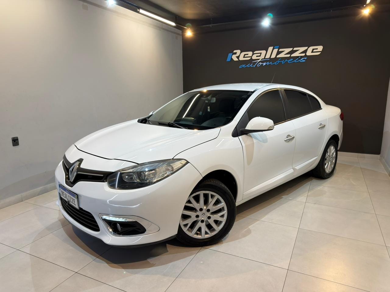 Renault Fluence Sed. Dyn. Plus 2.0 16V FLEX Aut. na cor Branco em Joinville / SC - 23906