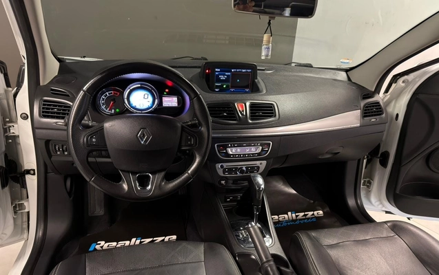 imagem-https://www.socarrao.com.br/sc-vehicle-images-prod/23906/1769988359277-7215328OR_1768046627_96_260.jpg