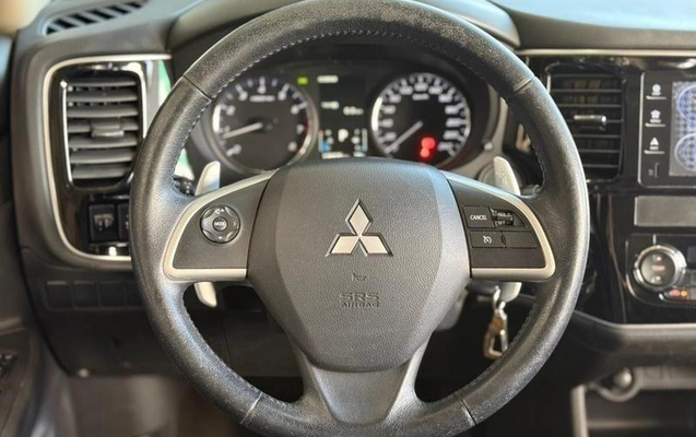 imagem-https://www.socarrao.com.br/sc-vehicle-images-prod/2395414/1788378555141-8105318_10_B_cb6c97b9fc.jpeg
