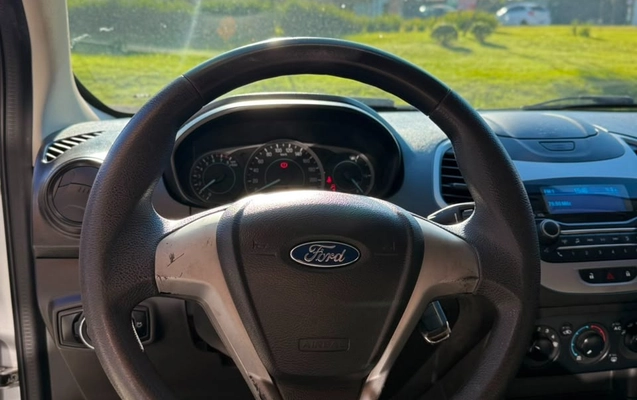 imagem-https://www.socarrao.com.br/sc-vehicle-images-prod/2396082/1784297070072-85eb7835-5f0f-4149-b9ec-c48e6885e857.jpg