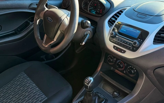 imagem-https://www.socarrao.com.br/sc-vehicle-images-prod/2396082/1784297070077-876d2739-864f-490b-9646-601f0d431ad1.jpg