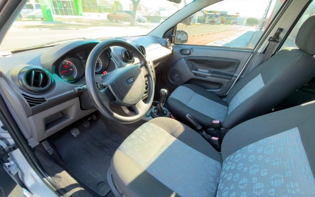 imagem-https://www.socarrao.com.br/sc-vehicle-images-prod/2396093/1786472377202-qhIAQPhTMhPhGBxkia2gfHoNpbpxKAoV.jpg