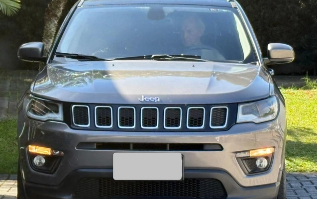 imagem-https://www.socarrao.com.br/sc-vehicle-images-prod/2396332/1783016250345-NmY1YzgzMWEtNjczZC00NTE4LTg5YTMtMDE0NDk0OTdiMDM1LmpwZw.jpg
