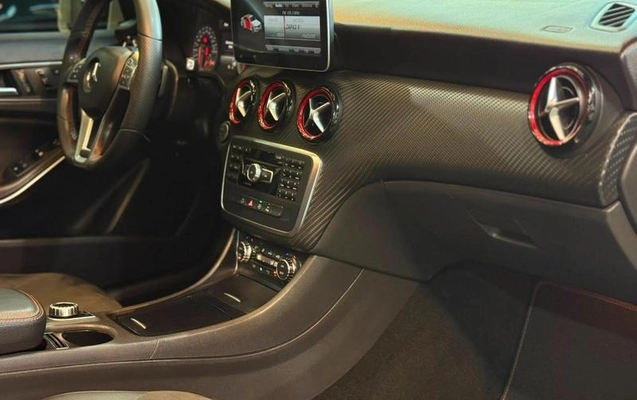 imagem-https://www.socarrao.com.br/sc-vehicle-images-prod/2397412/1788291928736-8235940_9_B_b4e74edea7.jpeg