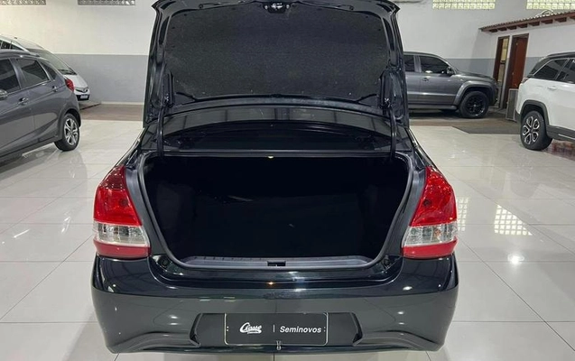 imagem-https://www.socarrao.com.br/sc-vehicle-images-prod/2397518/1786467509071-8154479_5_B_f8b0d81914.jpeg