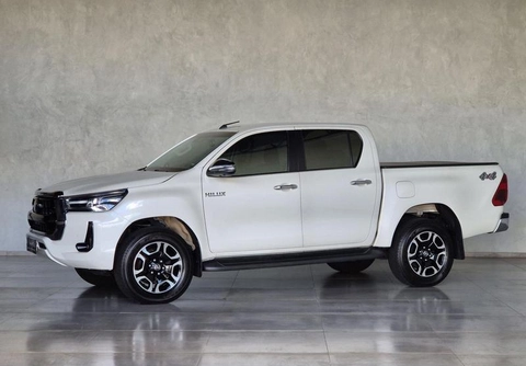 Toyota Hilux 2022 Branco — foto 1 de 3