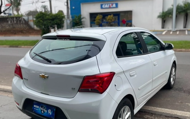 imagem-https://www.socarrao.com.br/sc-vehicle-images-prod/2398474/1782918190602-V2hhdHNBcHAgSW1hZ2UgMjAyNi0wNy0wMSBhdCAxMC40Ny4yNS5qcGVn.jpeg