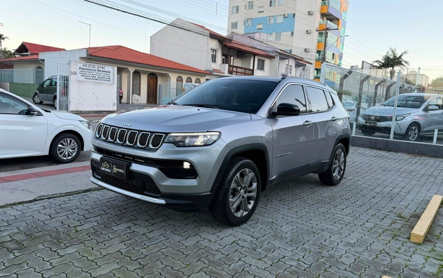 imagem-https://www.socarrao.com.br/sc-vehicle-images-prod/2398640/1782918702761-2f5b98f0-bd55-45da-b1d1-870d1e1696e6.jpg