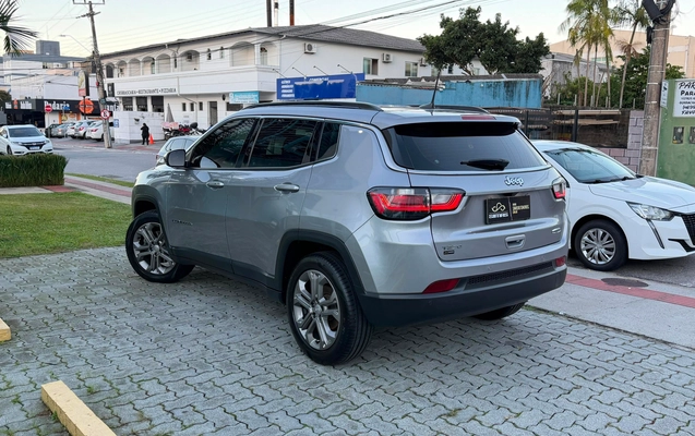 imagem-https://www.socarrao.com.br/sc-vehicle-images-prod/2398640/1782918702762-2edf9322-bdfc-4bcd-bfaf-93ca3c0bb48c.jpg
