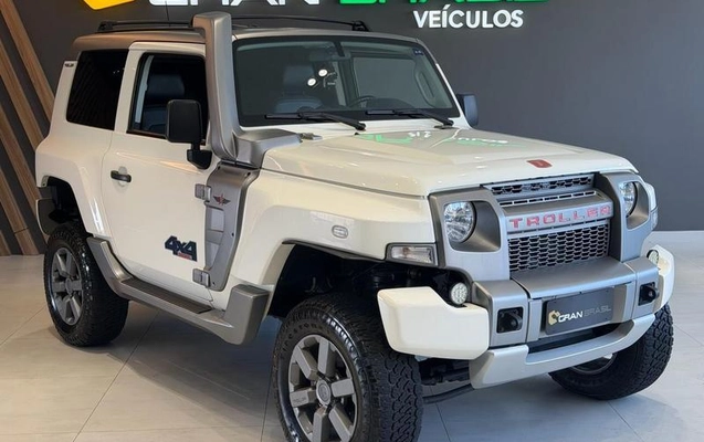 imagem-https://www.socarrao.com.br/sc-vehicle-images-prod/2398899/1782920064451-8237293_13_B_692122a415.jpeg