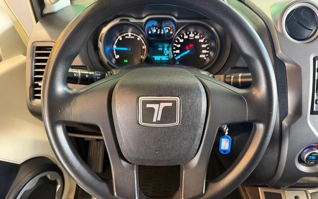 imagem-https://www.socarrao.com.br/sc-vehicle-images-prod/2398899/1782920064458-8237293_13_B_a9c3b68c2a.jpeg