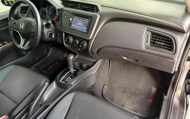 imagem-https://www.socarrao.com.br/sc-vehicle-images-prod/2399072/1789072945783-8224879_5_B_0027912a07.jpeg