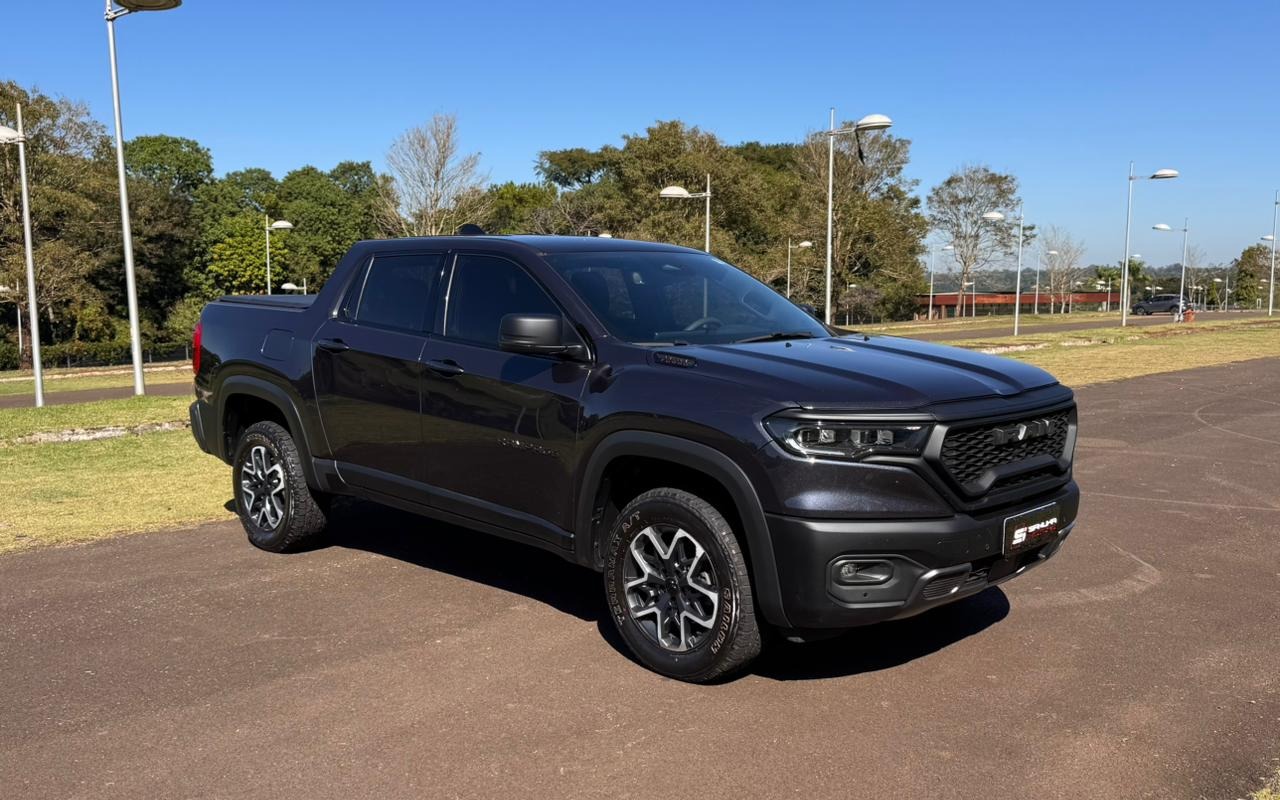 RAM Rampage 2024 Cinza — foto 1 de 3