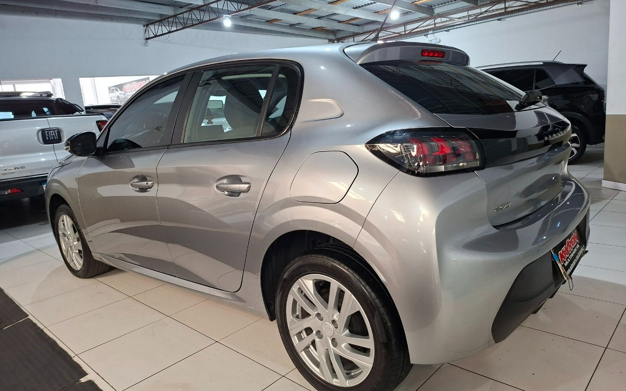 imagem-https://www.socarrao.com.br/sc-vehicle-images-prod/2400740/1782951909882-My5qcGc.jpg