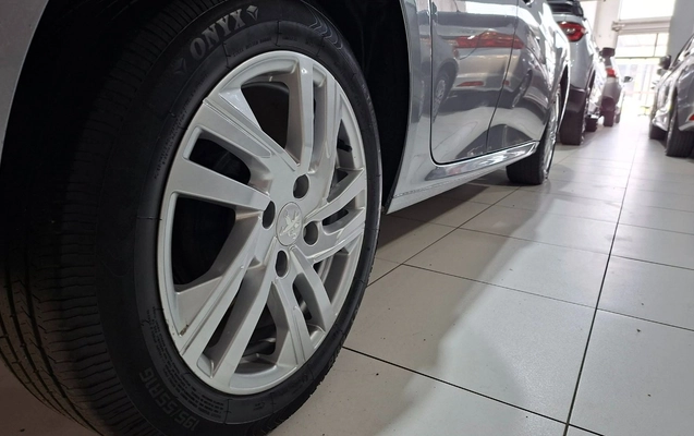 imagem-https://www.socarrao.com.br/sc-vehicle-images-prod/2400740/1782951911637-MTguanBn.jpg