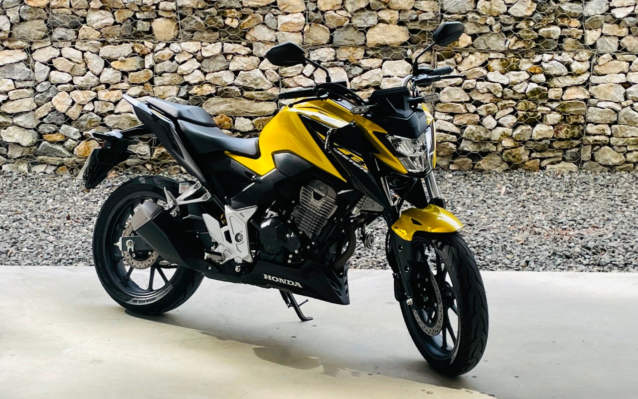 Honda CB 300F Twister Flex 2024 Amarelo — foto 1 de 3