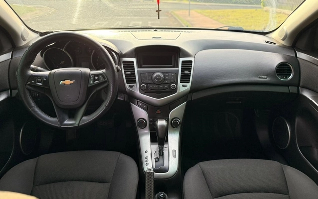 imagem-https://www.socarrao.com.br/sc-vehicle-images-prod/2401071/1782928305170-10_045531.jpg