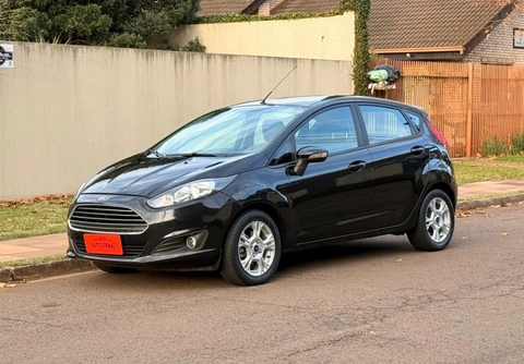 Ford Fiesta SE 1.6 8V Flex 5p 2017 Preto — foto 1 de 3