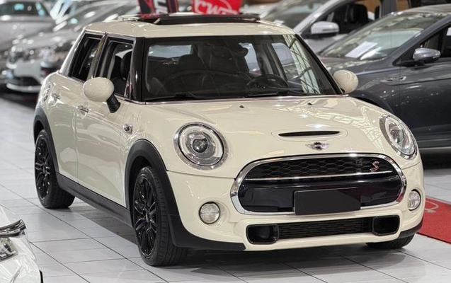 imagem-https://www.socarrao.com.br/sc-vehicle-images-prod/2401287/1789585937356-8226373_6_B_493b646d2d.jpeg
