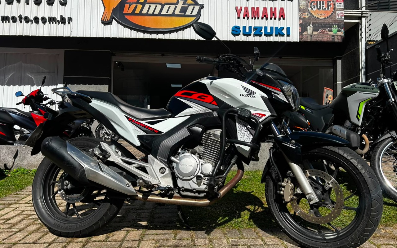 Honda CB 250 TWISTER/FLEXONE 2019 Branco — foto 1 de 3