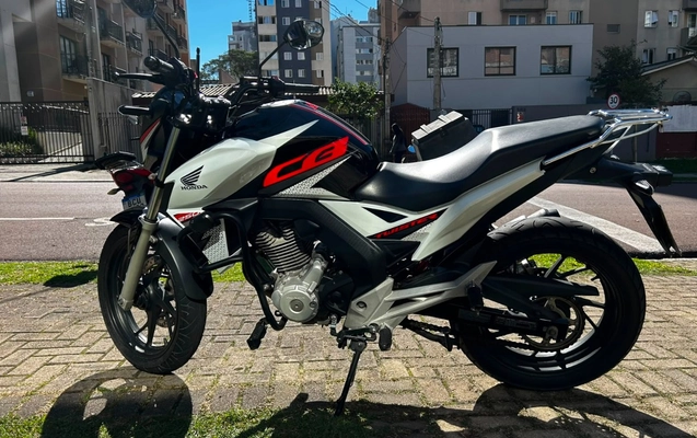 imagem-https://www.socarrao.com.br/sc-vehicle-images-prod/2401343/1782929237096-MTAuanBlZw.jpeg
