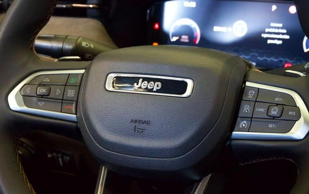 imagem-https://www.socarrao.com.br/sc-vehicle-images-prod/2401407/1789419327396-7843002_1_B_09f91e81c0.jpeg