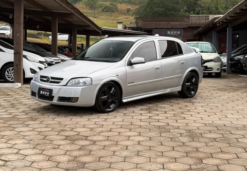 Chevrolet Astra 2003 Prata — foto 1 de 3