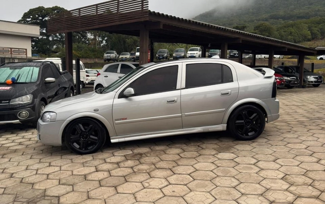 imagem-https://www.socarrao.com.br/sc-vehicle-images-prod/2401420/1784824782305-Rqcy7CtqvWeZlZEQXBCYcvEKblbqghmB.jpg