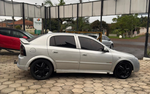 imagem-https://www.socarrao.com.br/sc-vehicle-images-prod/2401420/1784824782306-NTNGQdFA87ESsTH33Pp1xEXo6upqbkEt.jpg