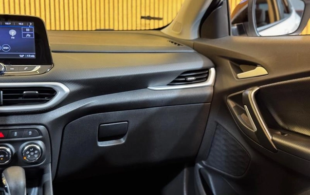 imagem-https://www.socarrao.com.br/sc-vehicle-images-prod/2401572/1787926970810-8214042_14_B_cc3c618887.jpeg