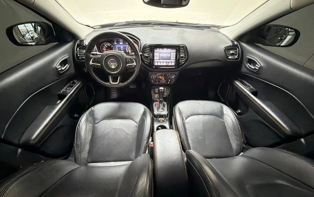 imagem-https://www.socarrao.com.br/sc-vehicle-images-prod/2401645/1788435978852-8236576_15_B_cffaf4938a.jpeg