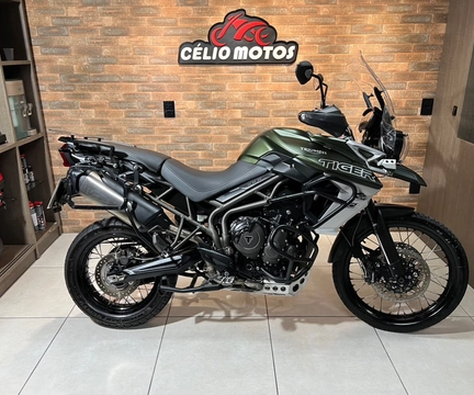 Triumph TIGER 800 XCA 2020 Verde — foto 1 de 3