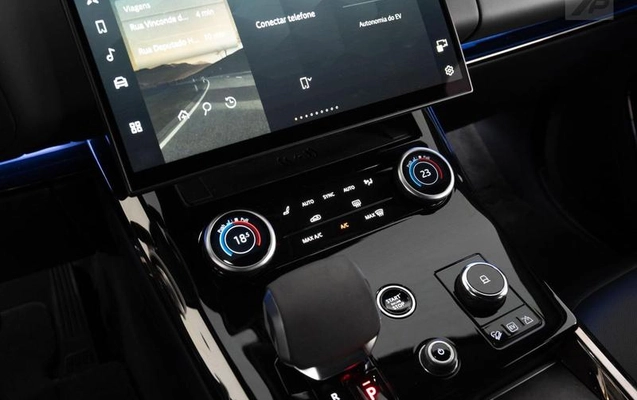 imagem-https://www.socarrao.com.br/sc-vehicle-images-prod/2402356/1789565597283-8221758_14_B_9b59e2a599.jpeg