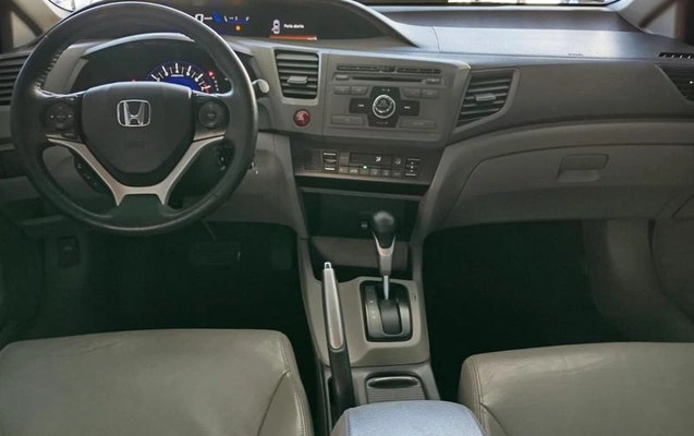 imagem-https://www.socarrao.com.br/sc-vehicle-images-prod/2402837/1788438660389-8237408_5_B_78b0174c52.jpeg